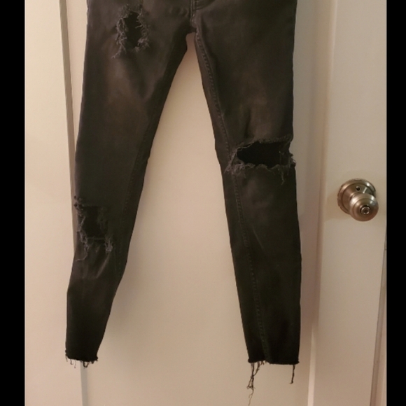 Free People High Waisted Ripped Skinny Jeans - Picture 4 of 8